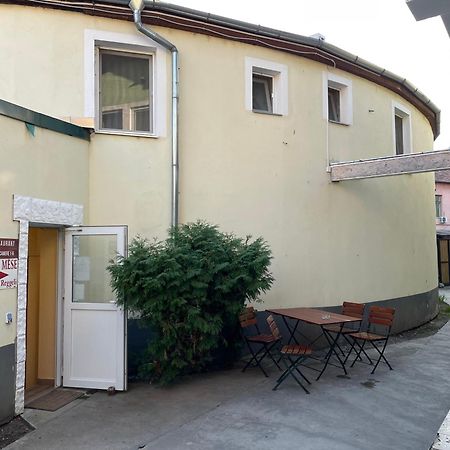 Hotel Sugas Sfantu Gheorghe  Luaran gambar