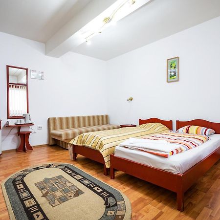 Hotel Sugas Sfantu Gheorghe  Luaran gambar