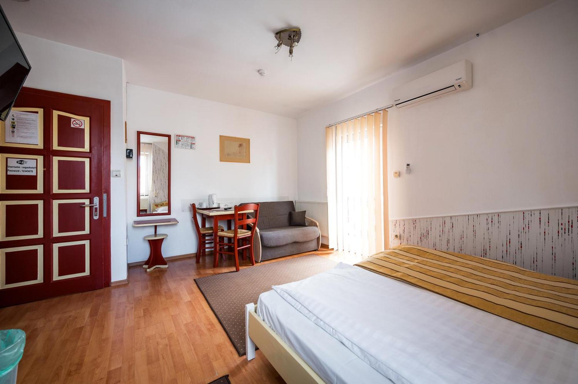 Hotel Sugas Sfantu Gheorghe  Luaran gambar